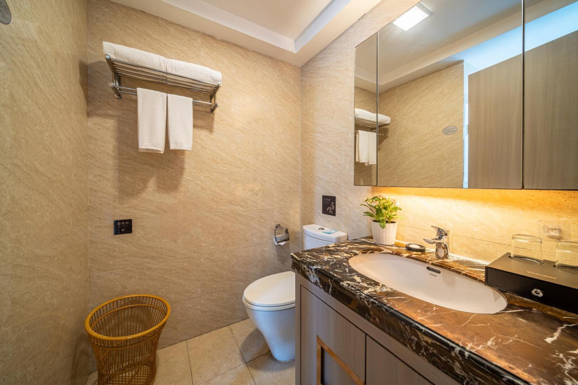 Foshan Poltton International Serviced Apartment-Canton Fair Free Shuttle Bus Exterior photo